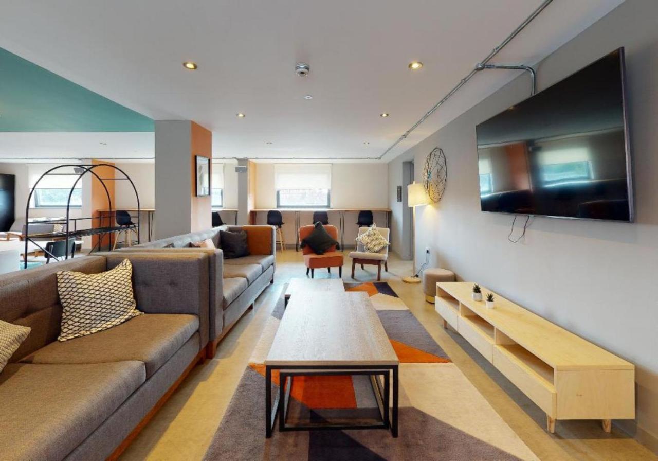 For Students Only Private Bedrooms With Shared Kitchen And Studios At Iq Haywood House In Londra Dış mekan fotoğraf