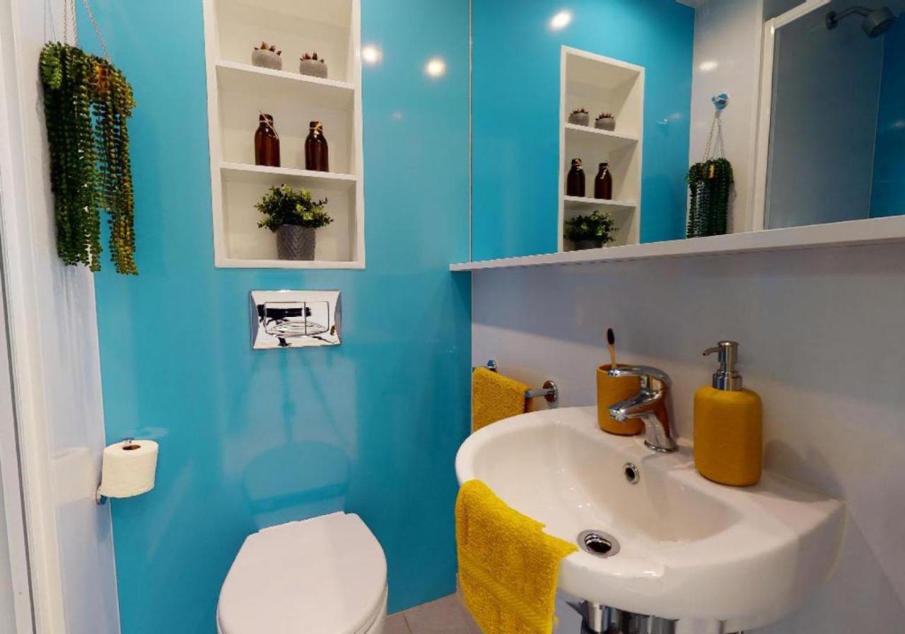 For Students Only Private Bedrooms With Shared Kitchen And Studios At Iq Haywood House In Londra Dış mekan fotoğraf