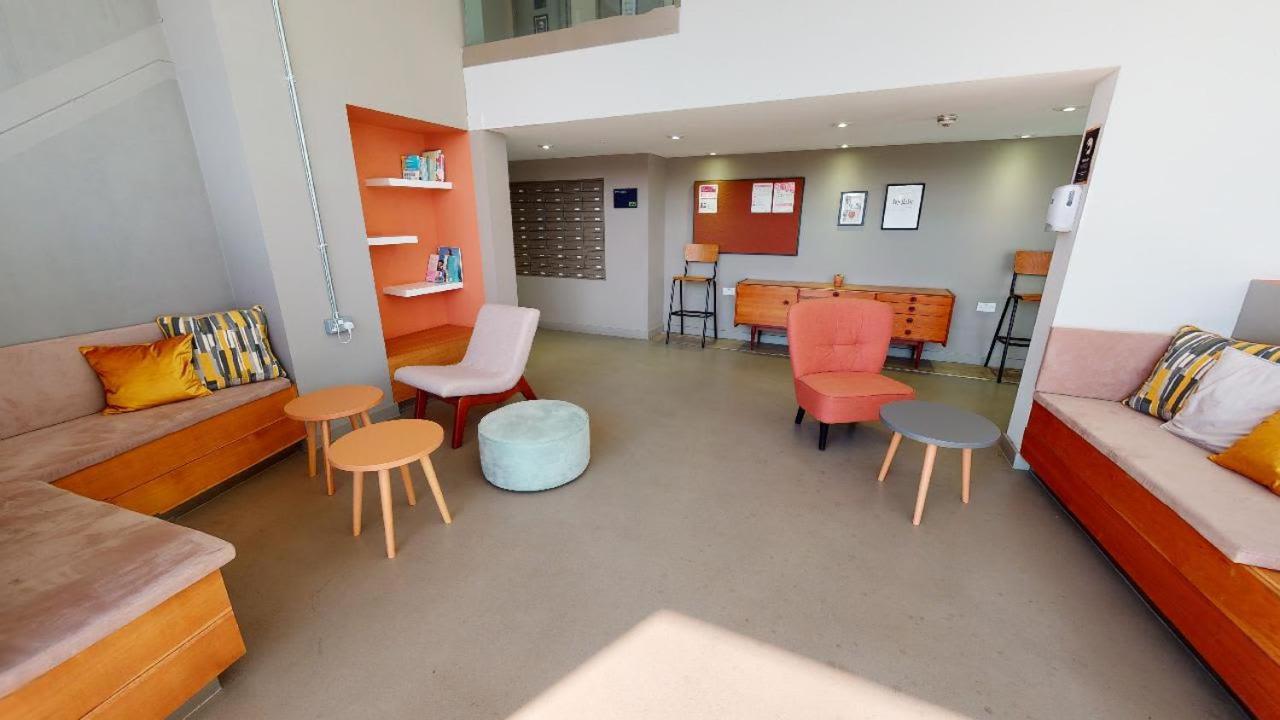 For Students Only Private Bedrooms With Shared Kitchen And Studios At Iq Haywood House In Londra Dış mekan fotoğraf